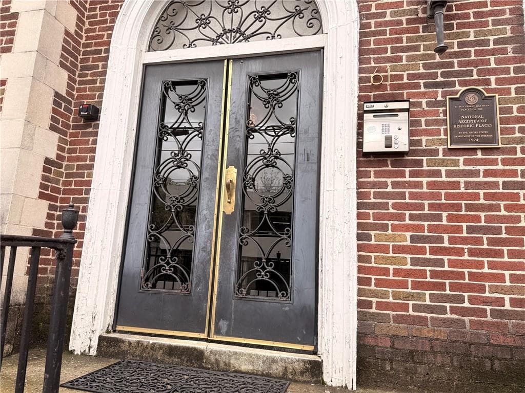1 bedroom, 1 bathroom, 507 sq ft condominium sold at 61 16th Street 4, Atlanta, GA 30309