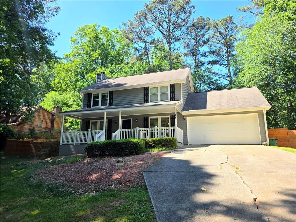 3 bedroom, 3 bathroom, 1,600 sq ft single family residence sold at 4737 Old Lyme Court, Peachtree Corners, GA 30096