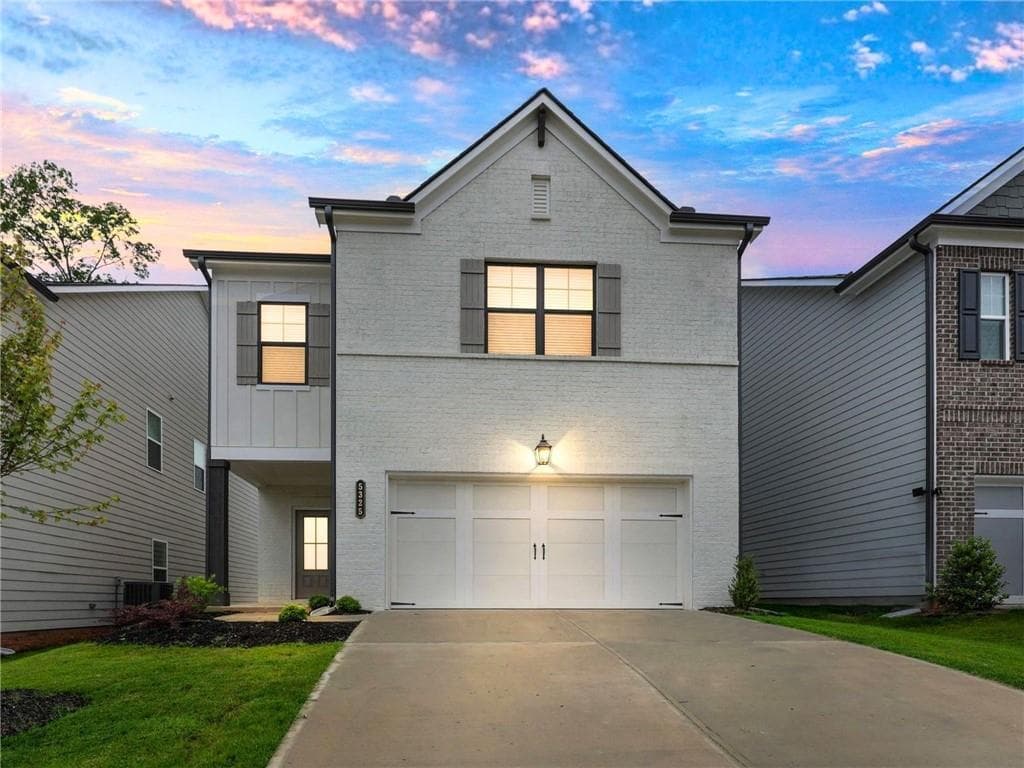 4 bedroom, 3 bathroom, 2,278 sq ft single family residence for sale at 5325 Fox Hill Lane, Oakwood, GA 30566