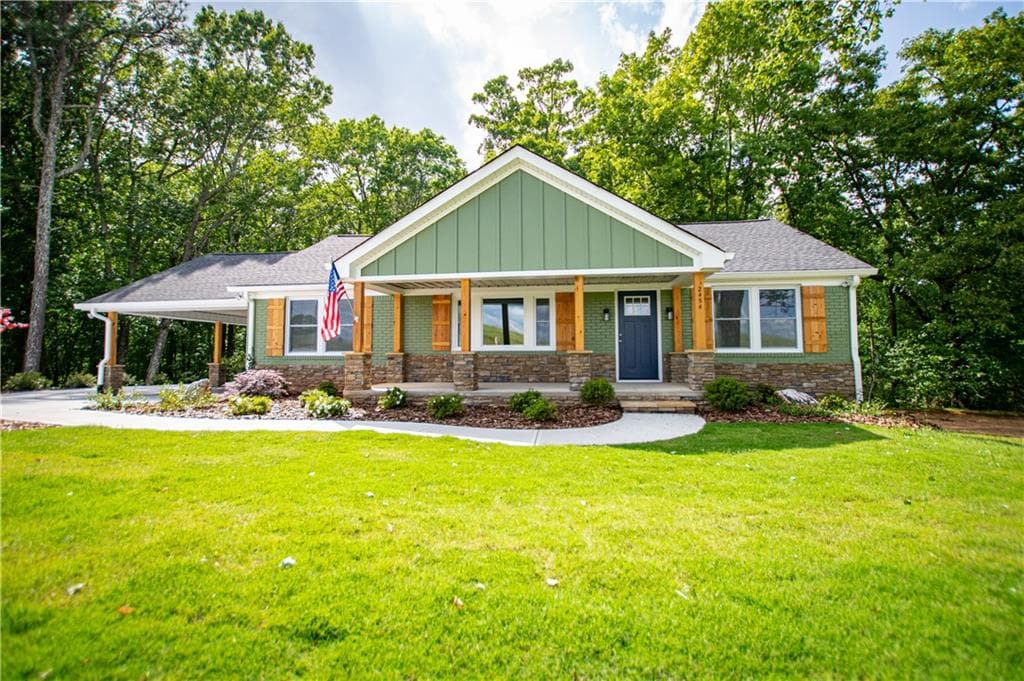 3 bedroom, 2 bathroom single family residence sold at 2454 Hilltop Drive, Bremen, GA 30110