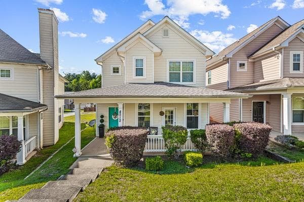 3 bedroom, 3 bathroom, 1,680 sq ft single family residence sold at 4512 Parkview Square, Atlanta, GA 30349