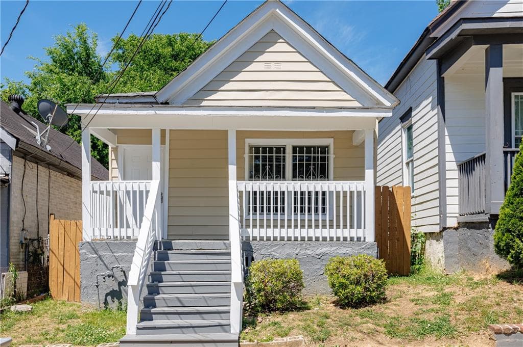 2 bedroom, 1 bathroom, 864 sq ft single family residence sold at 961 Coleman Street, Atlanta, GA 30310