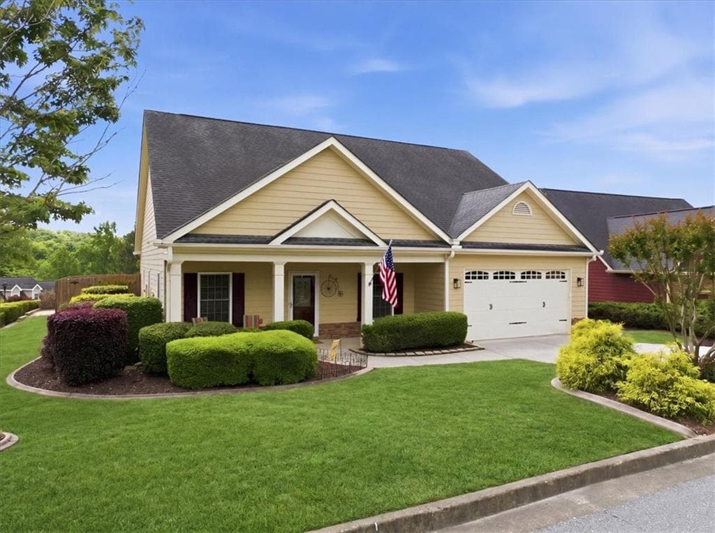 4 bedroom, 2 bathroom, 2,158 sq ft single family residence under contract at 326 Cabinwood Trail, Canton, GA 30115