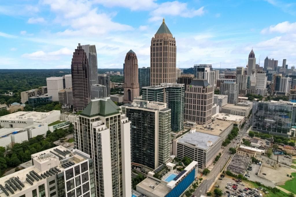 1 bedroom, 1 bathroom, 457 sq ft condominium sold at 1280 W Peachtree Street 3601, Atlanta, GA 30309