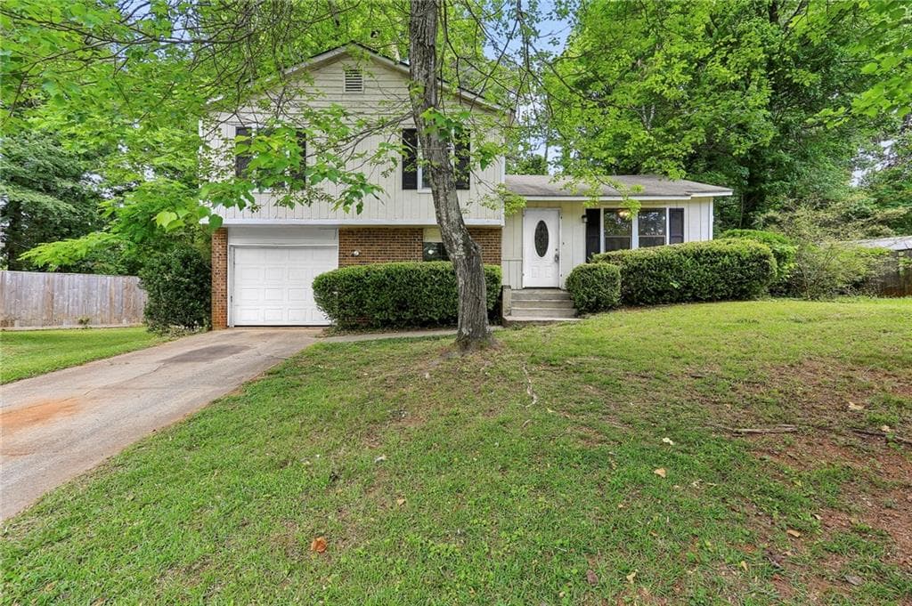 3 bedroom, 2 bathroom, 1,382 sq ft single family residence sold at 731 Hairston Crossing Trail, Stone Mountain, GA 30083