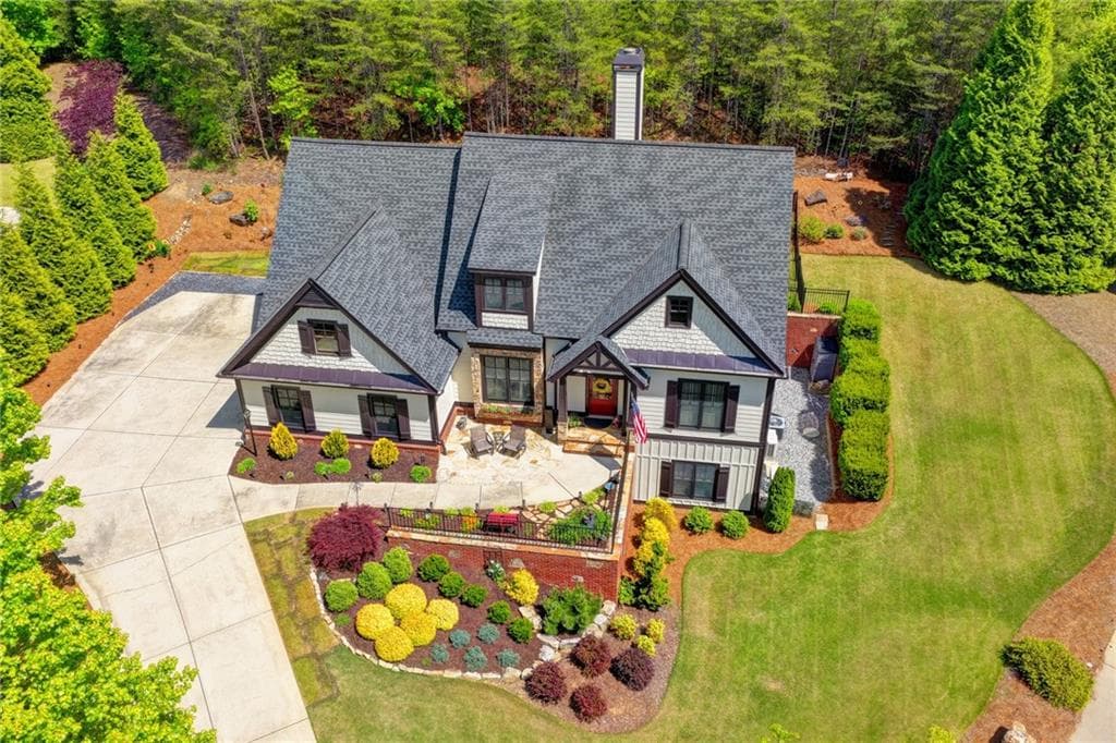 4 bedroom, 5 bathroom, 4,300 sq ft single family residence sold at 10 Cavender Run, Dahlonega, GA 30533