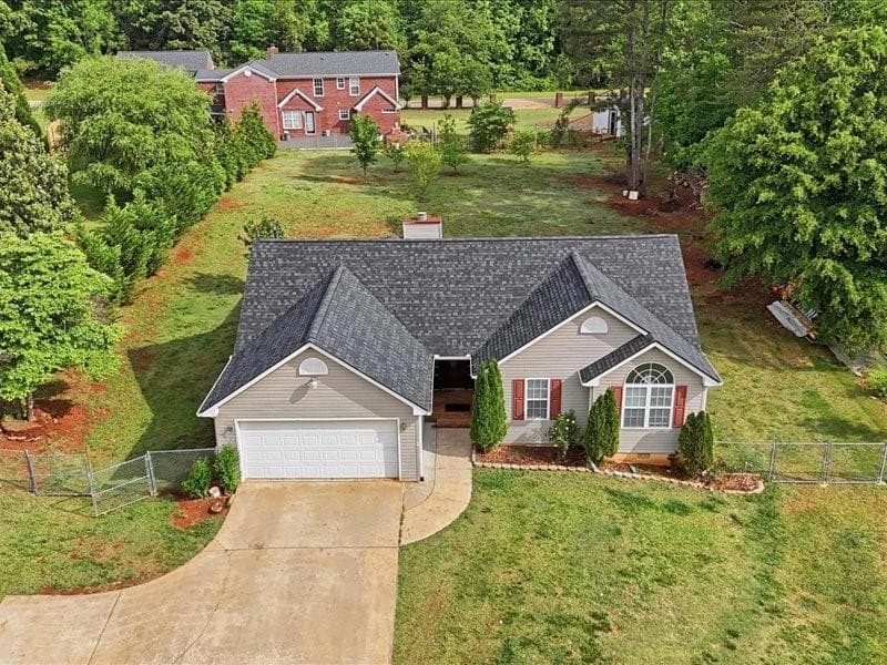 3 bedroom, 2 bathroom, 1,417 sq ft single family residence sold at 7154 Cedar Hill Drive, Gainesville, GA 30507
