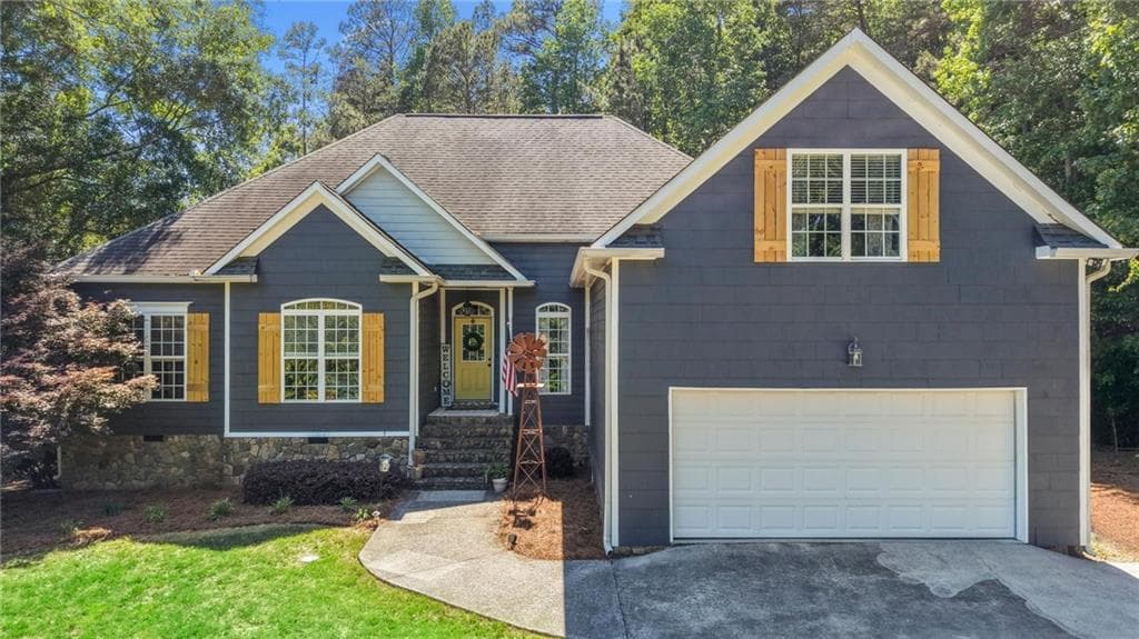 5 bedroom, 3 bathroom, 2,338 sq ft single family residence sold at 95 Magnolia Court, Summerville, GA 30747