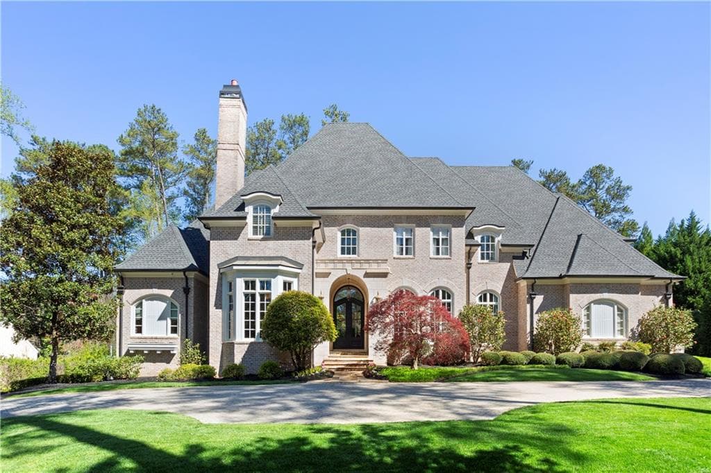 6 bedroom, 9 bathroom, 9,388 sq ft single family residence sold at 755 Heards Ferry Road, Atlanta, GA 30328