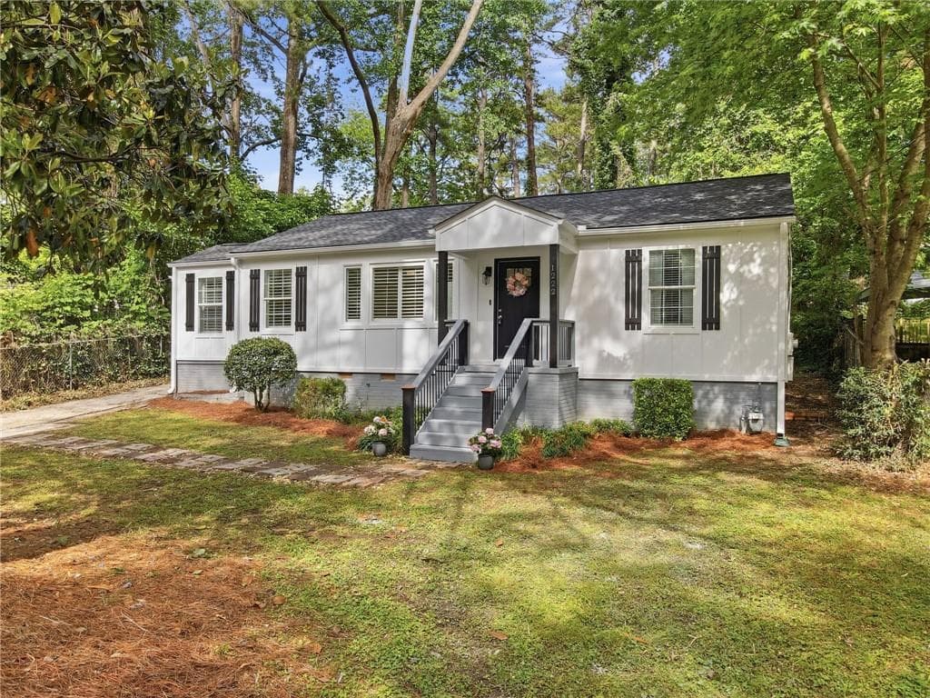 3 bedroom, 2 bathroom, 1,400 sq ft single family residence sold at 1222 Elizabeth Avenue, Atlanta, GA 30310