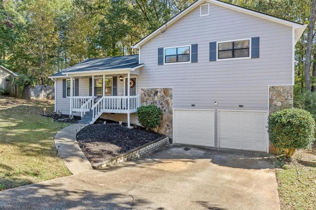 3 bedroom, 2 bathroom, 1,404 sq ft single family residence for sale at 4041 Woodbridge Court, Powder Springs, GA 30127