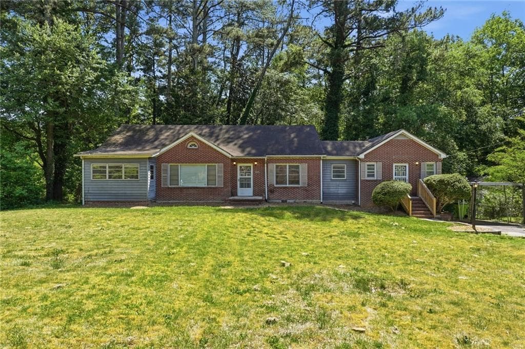 4 bedroom, 2 bathroom, 2,661 sq ft single family residence sold at 212 Oak Ridge Drive, Marietta, GA 30060