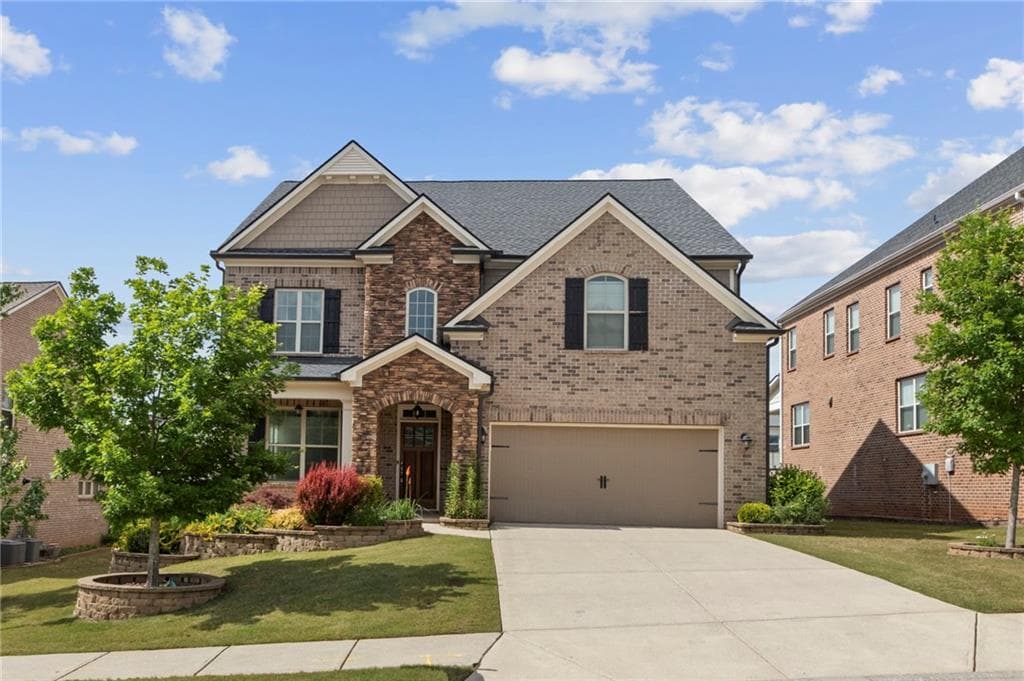 5 bedroom, 3 bathroom, 3,426 sq ft single family residence sold at 5935 stansbury Summit, Alpharetta, GA 30005