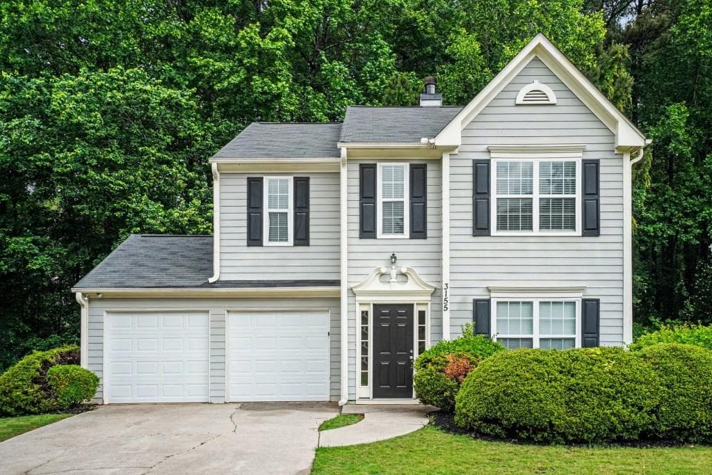 3 bedroom, 3 bathroom, 1,786 sq ft single family residence sold at 3155 Silverchase Circle, Marietta, GA 30008