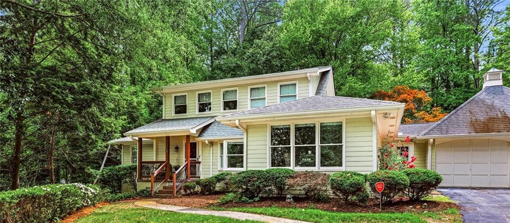 4 bedroom, 3 bathroom, 2,500 sq ft single family residence sold at 195 Stone Mill Trail, Atlanta, GA 30328