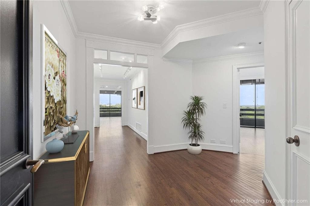 2 bedroom, 2 bathroom, 2,403 sq ft condominium sold at 2660 Peachtree Road 13F, Atlanta, GA 30305