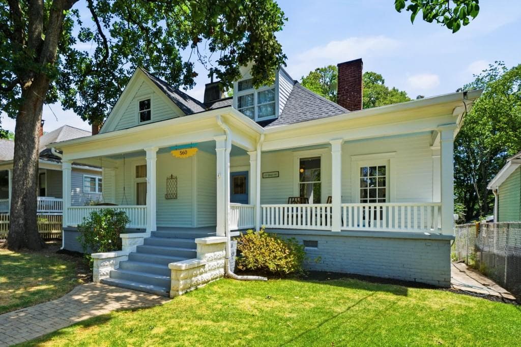 5 bedroom, 4 bathroom, 3,392 sq ft single family residence sold at 560 Grant Street, Atlanta, GA 30312