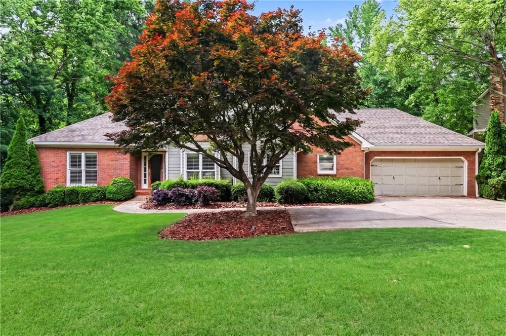 5 bedroom, 4 bathroom, 4,031 sq ft single family residence under contract at 560 Flying Scot Way, Alpharetta, GA 30005