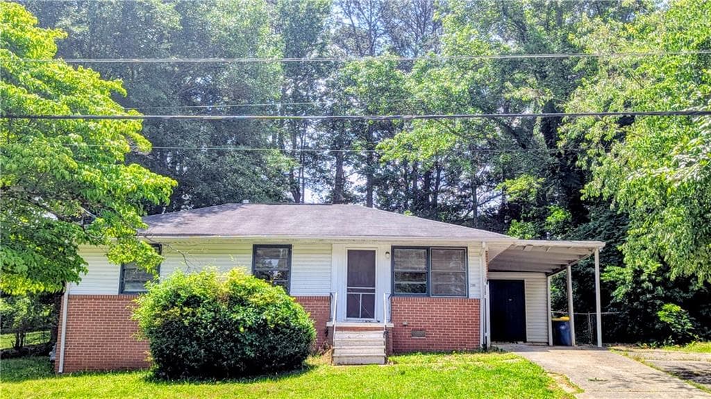 3 bedroom, 1 bathroom, 936 sq ft single family residence sold at 2381 Woodland Drive, Kennesaw, GA 30152