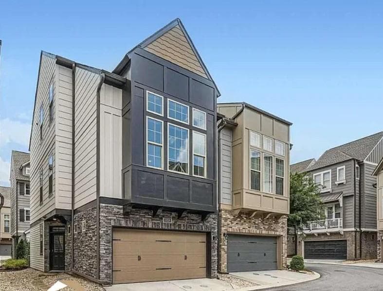 3 bedroom, 3 bathroom, 1,793 sq ft single family residence for sale at 1058 KIRKLAND Circle, Smyrna, GA 30080
