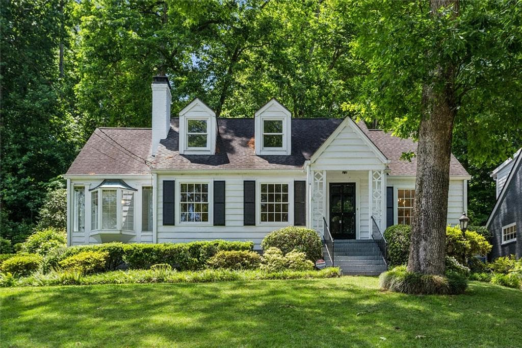 680 Longwood Drive, Atlanta, GA 30305 — most recent listing photo