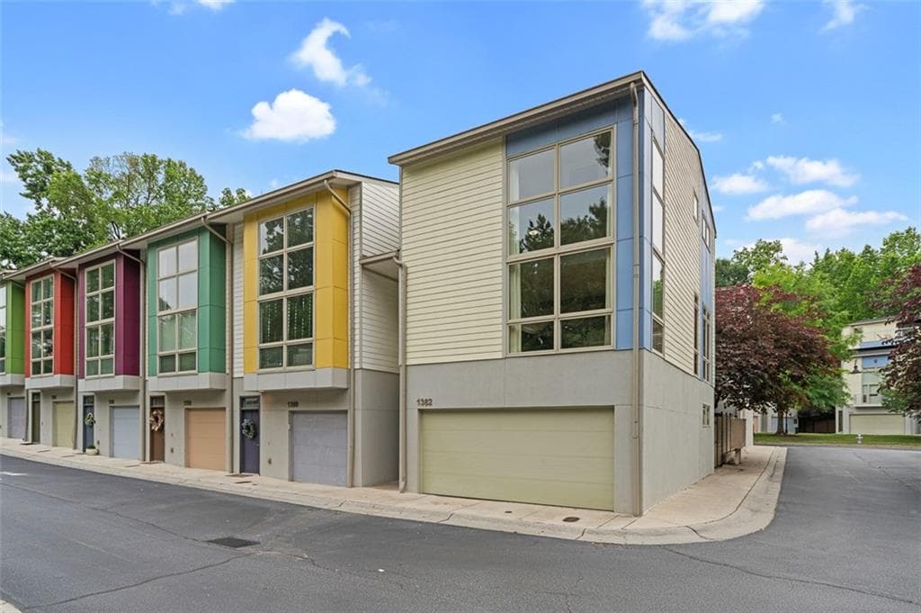 3 bedroom, 4 bathroom, 1,888 sq ft townhouse sold at 1362 Peter Haughton Way, Atlanta, GA 30318