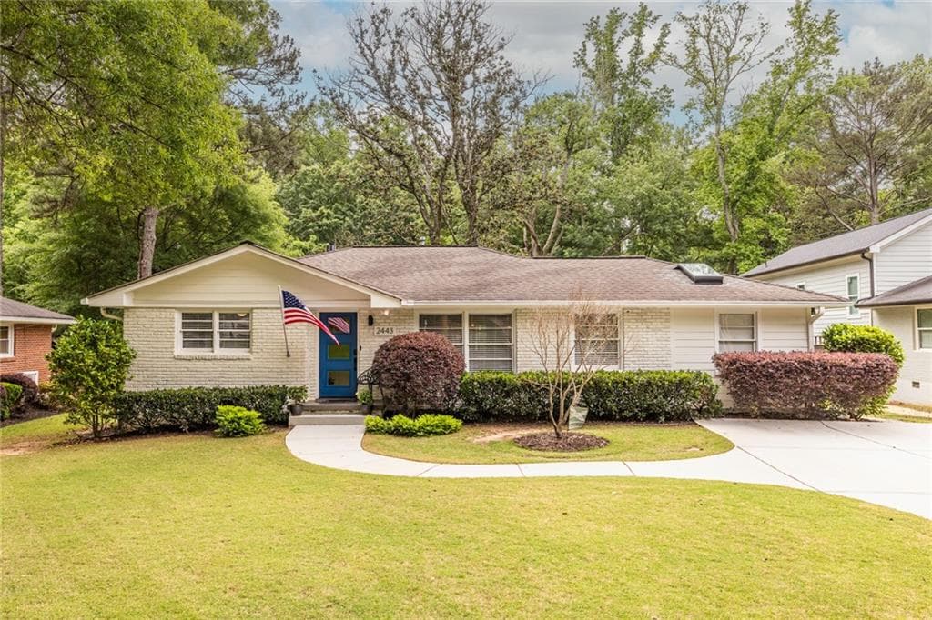2443 Hunting Valley Drive, Decatur, GA 30033 — most recent listing photo