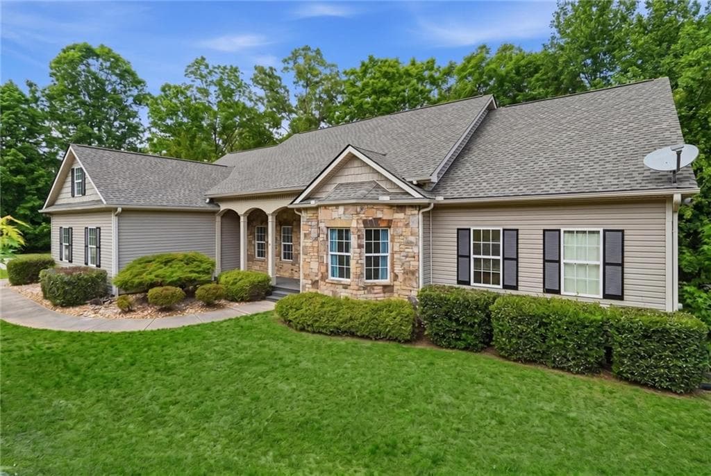4 bedroom, 4 bathroom, 4,406 sq ft single family residence sold at 3480 Talking Leaves Trail, Gainesville, GA 30506