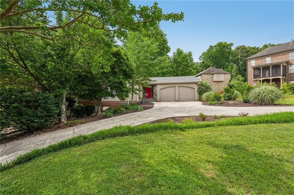 6 bedroom, 3 bathroom single family residence sold at 5316 Corsham Court, Lilburn, GA 30047