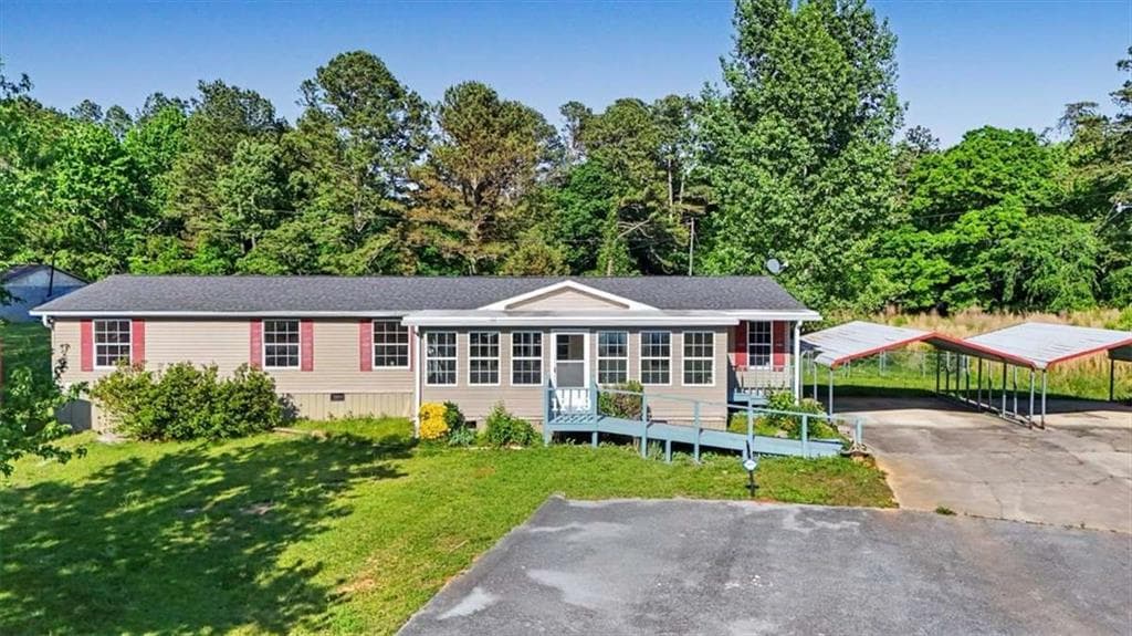 3 bedroom, 2 bathroom, 2,560 sq ft single family residence sold at 1719 Tallapoosa Highway, Cedartown, GA 30125