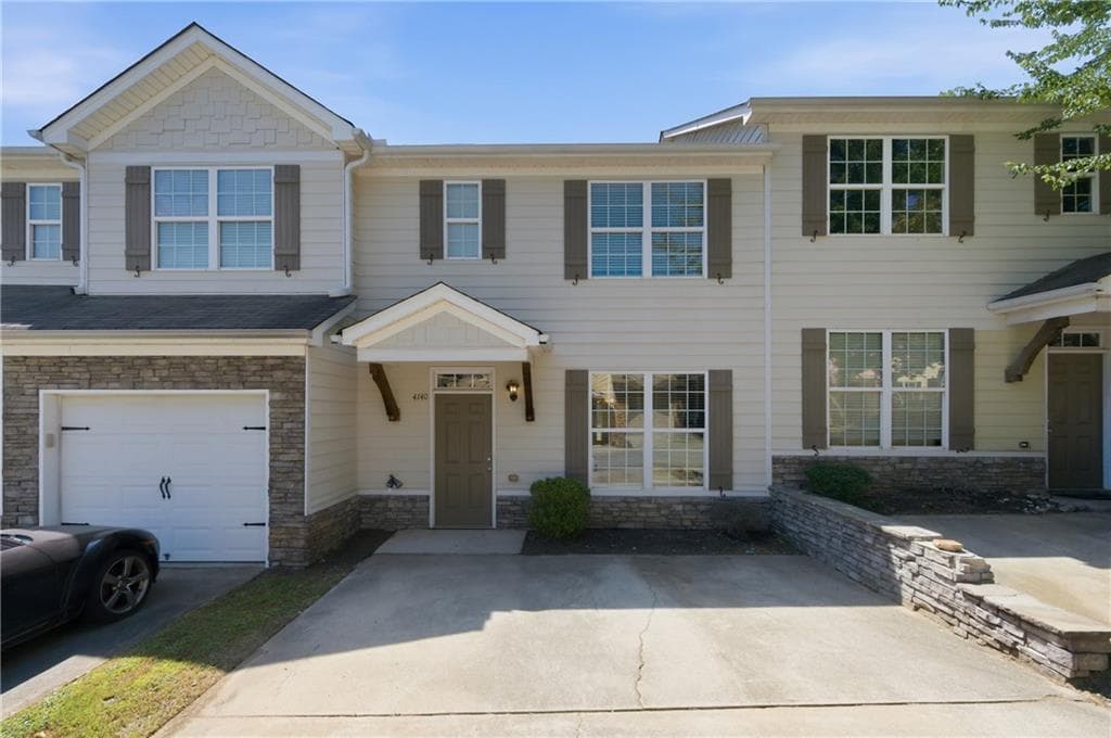 3 bedroom, 3 bathroom, 1,440 sq ft condominium sold at 4140 High Park Terrace, Atlanta, GA 30344