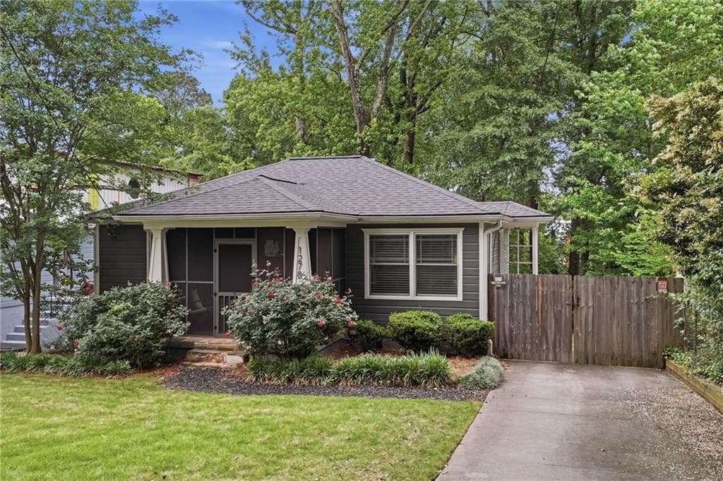 3 bedroom, 2 bathroom, 1,100 sq ft single family residence sold at 1278 Danner Street, Atlanta, GA 30316