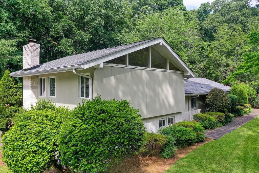5492 N Peachtree Road, Atlanta, GA 30338 — most recent listing photo