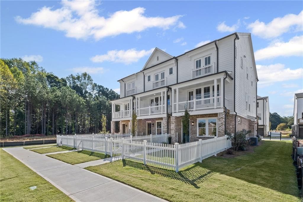 3 bedroom, 4 bathroom, 2,204 sq ft townhouse for sale at 217 Village Overlook H3, Canton, GA 30114