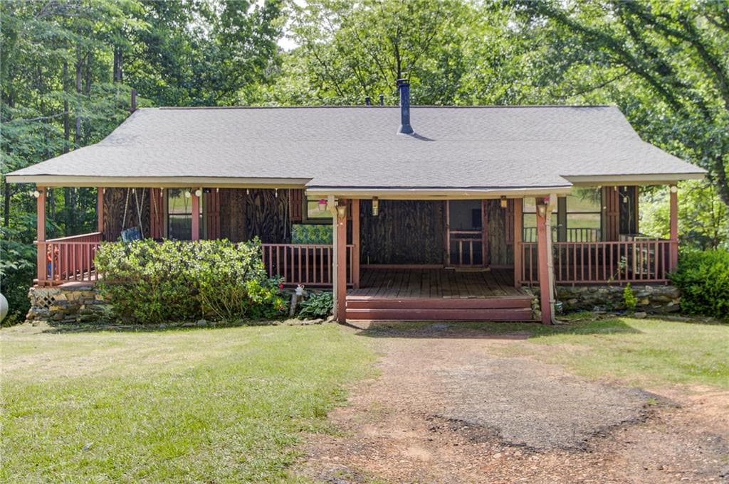 4 bedroom, 3 bathroom, 2,464 sq ft single family residence for sale at 8176 E HIGHWAY 5, Whitesburg, GA 30185