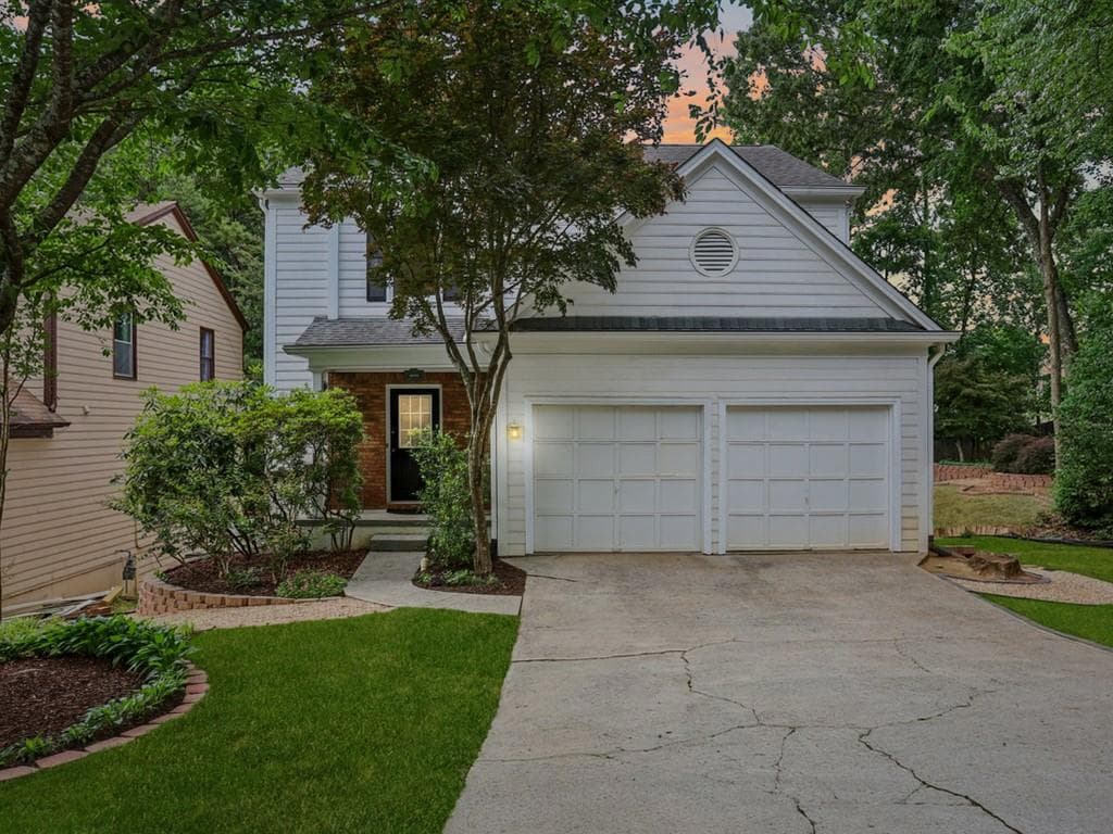 2572 Pembrooke Way, Lawrenceville, GA 30044 — most recent listing photo