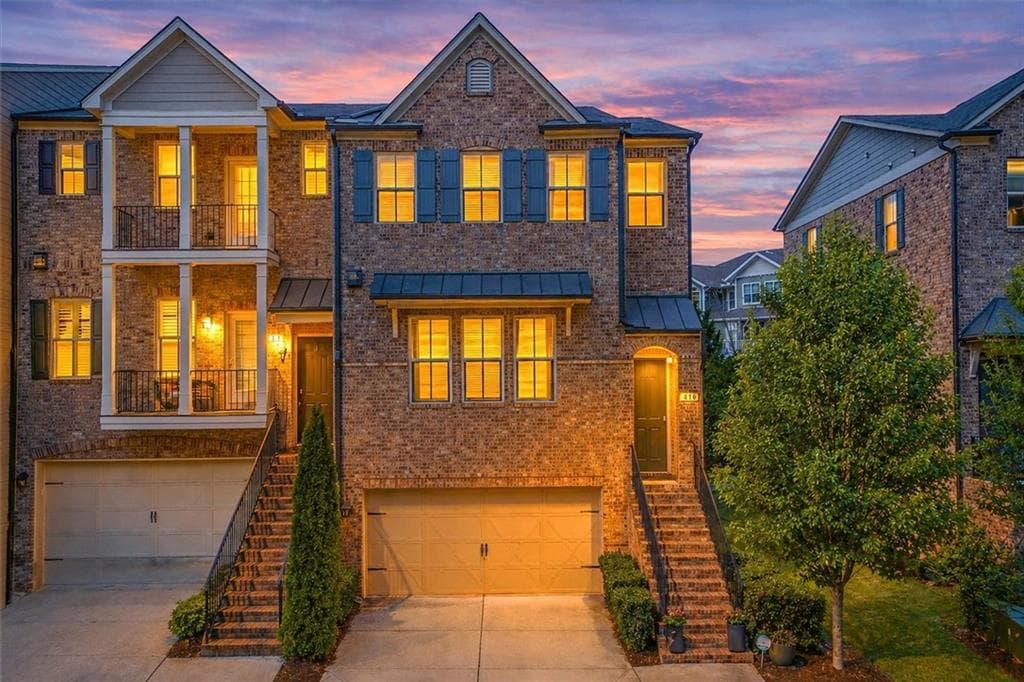 4 bedroom, 4 bathroom, 2,490 sq ft townhouse sold at 110 Brindle Lane, Alpharetta, GA 30009