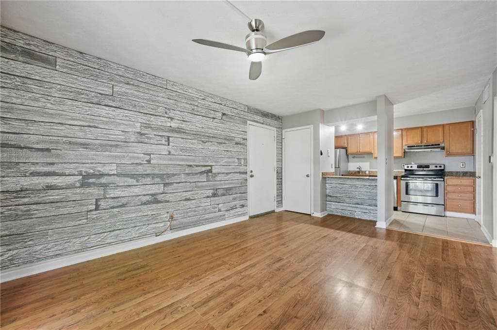 1 bedroom, 1 bathroom, 625 sq ft condominium sold at 3120 Seven Pines Court 205, Atlanta, GA 30339