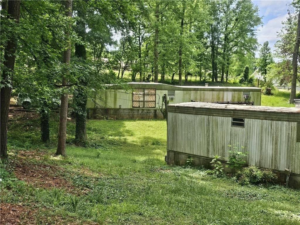 2 bedroom, 1 bathroom, 768 sq ft single family residence for sale at 200 Sherry Lane, Gainesville, GA 30501