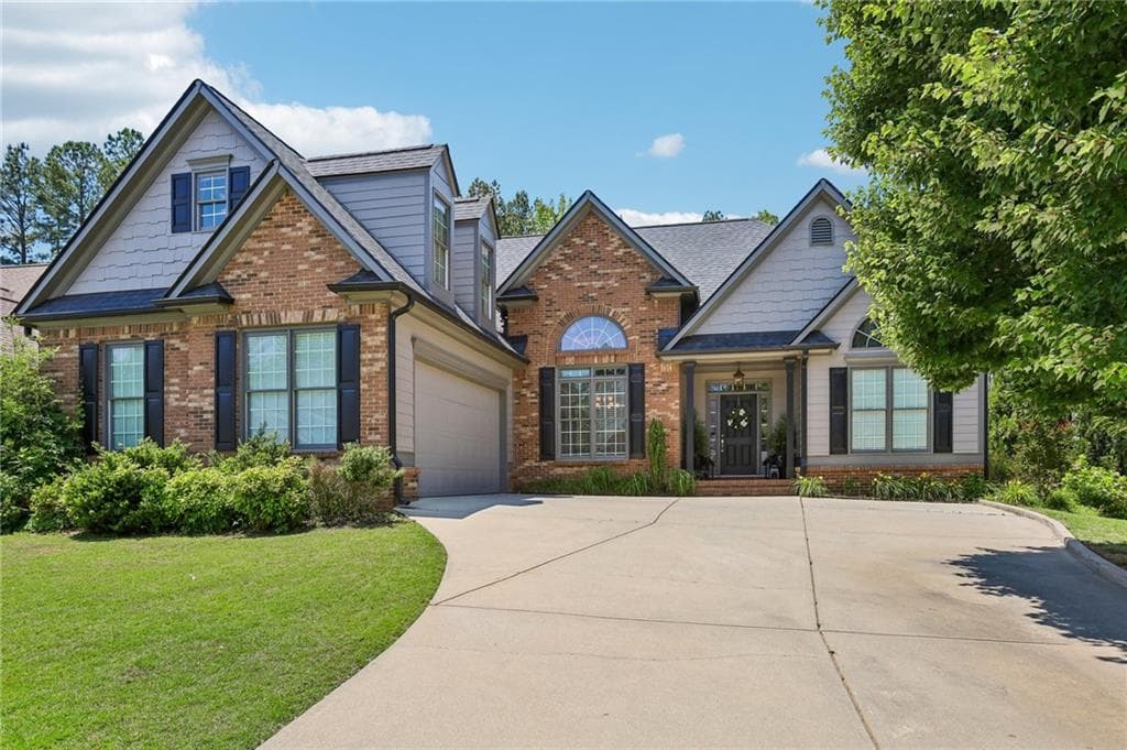 4 bedroom, 3 bathroom, 4,488 sq ft single family residence sold at 72 Rightwood Way, Dallas, GA 30132