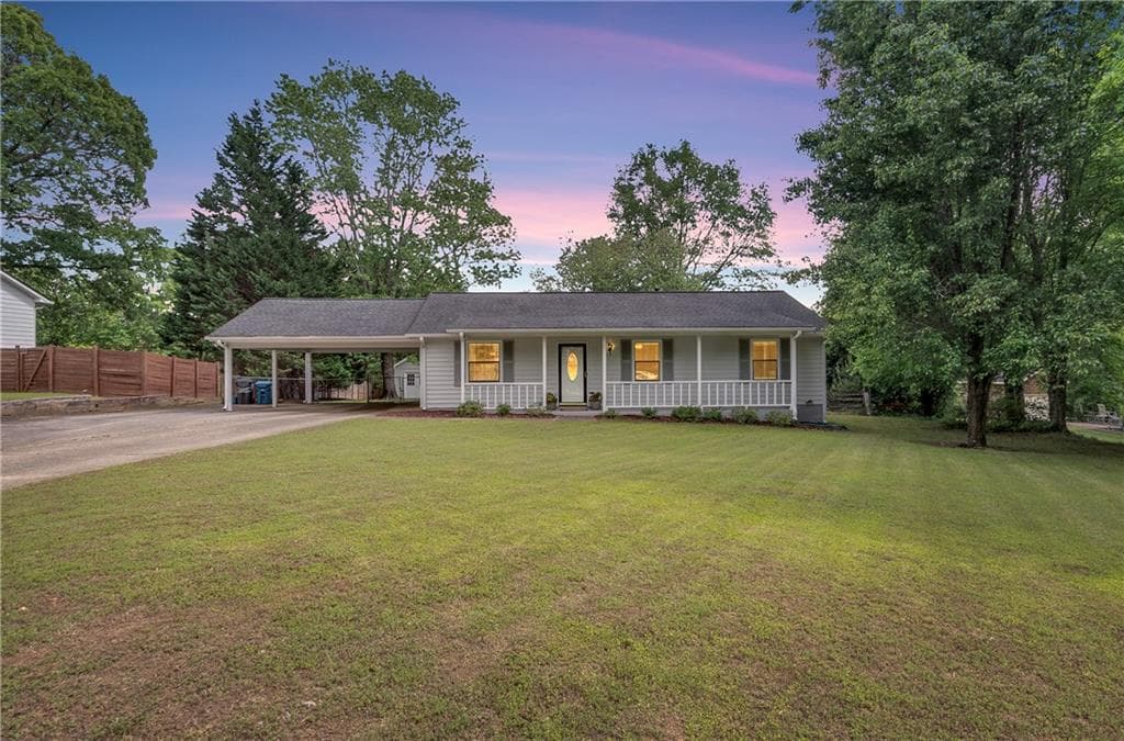 804 Whitehall Drive, Lawrenceville, GA 30043 — most recent listing photo