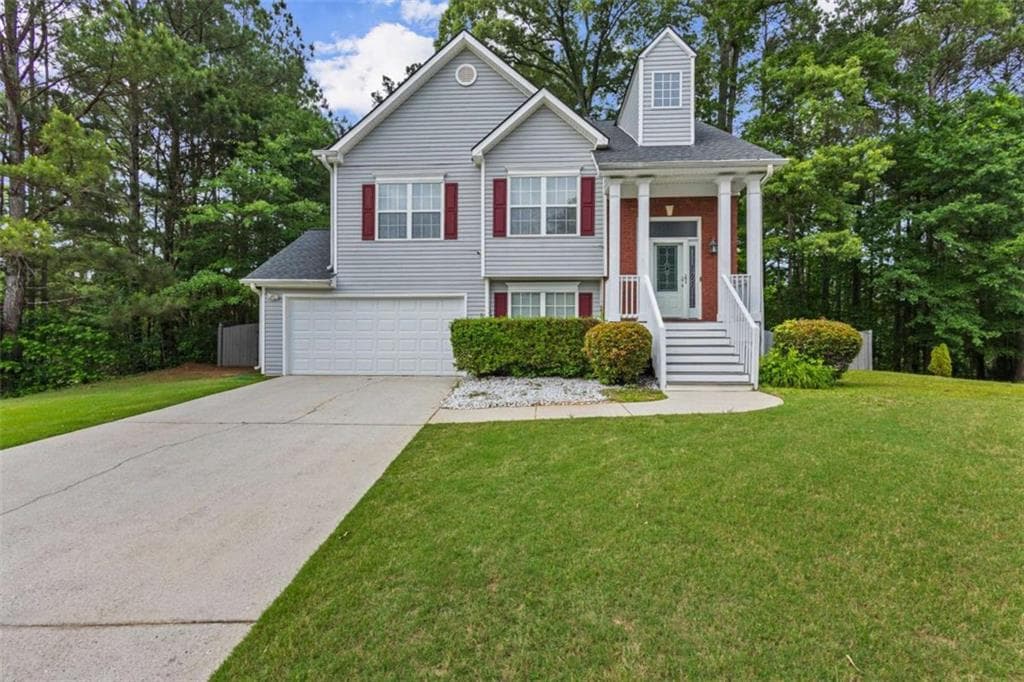 4 bedroom, 2 bathroom, 1,680 sq ft single family residence for sale at 3070 Harvest Circle, Fairburn, GA 30213