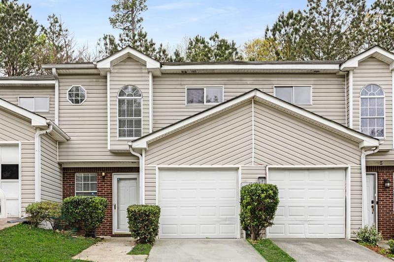 3 bedroom, 3 bathroom, 1,745 sq ft townhouse sold at 3795 Soapstone Rd, Decatur, GA 30034