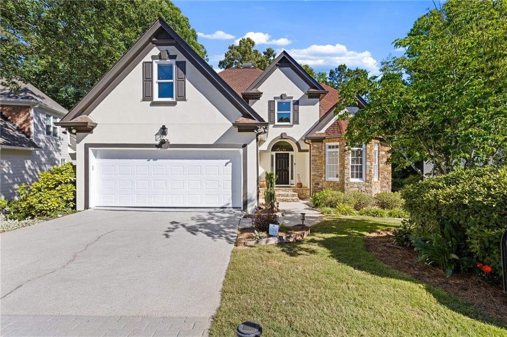 5 bedroom, 4 bathroom, 4,300 sq ft single family residence for sale at 264 Spalding Gates Drive, Atlanta, GA 30328