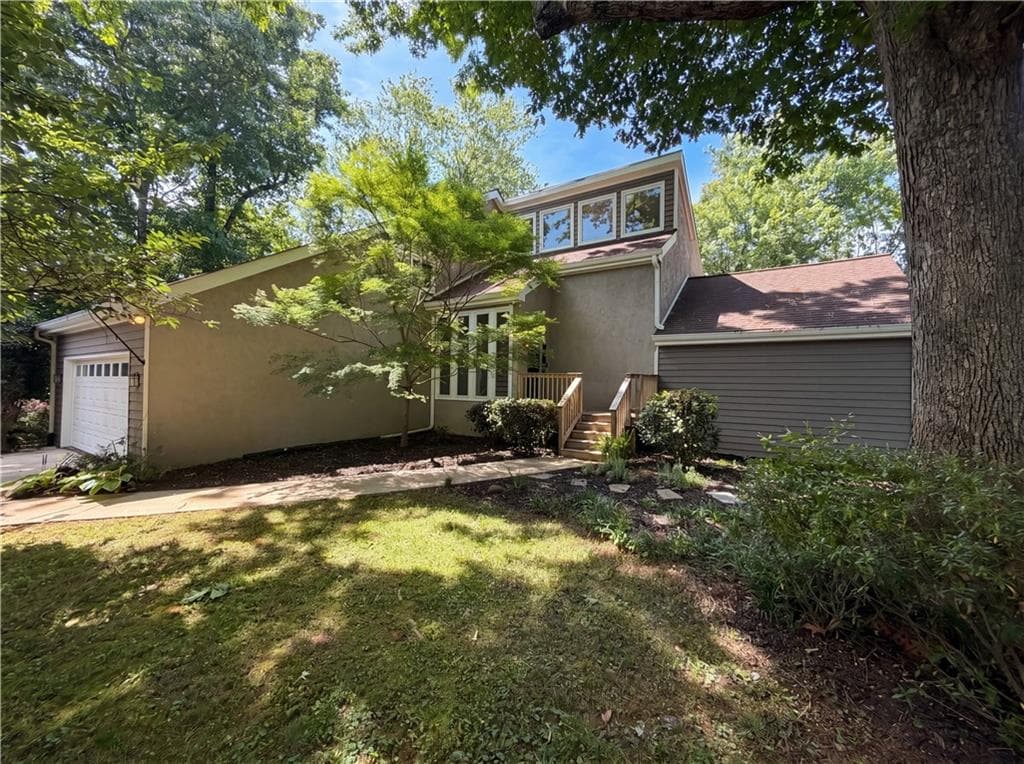4 bedroom, 3 bathroom, 3,052 sq ft single family residence for sale at 265 Zephyr Court, Atlanta, GA 30350