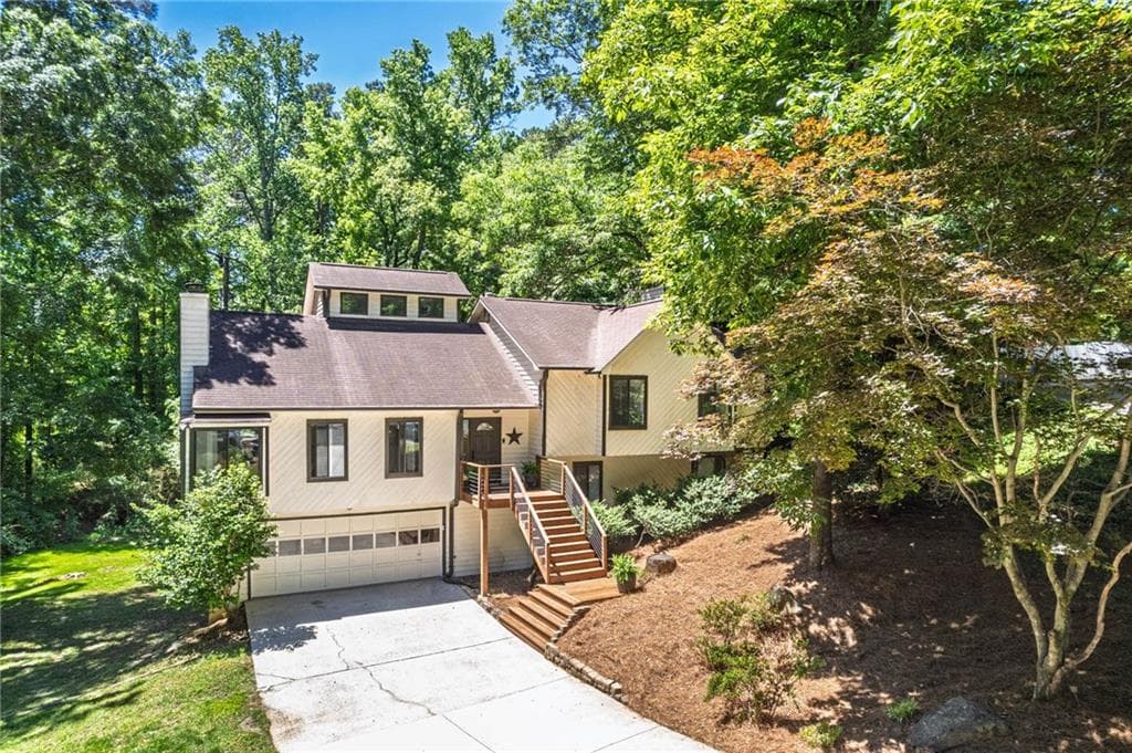 4 bedroom, 3 bathroom, 2,622 sq ft single family residence sold at 2851 Pine Cone Lane, Duluth, GA 30096