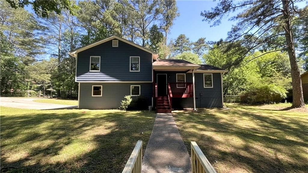3 bedroom, 2 bathroom, 1,248 sq ft single family residence sold at 2945 Barrett Court, Powder Springs, GA 30127