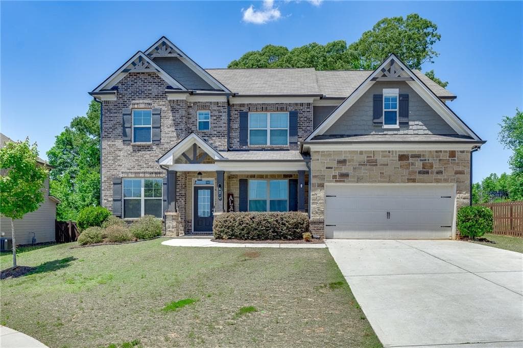 5 bedroom, 3 bathroom, 3,199 sq ft single family residence under contract at 62 Sandhill Lane, Jefferson, GA 30549