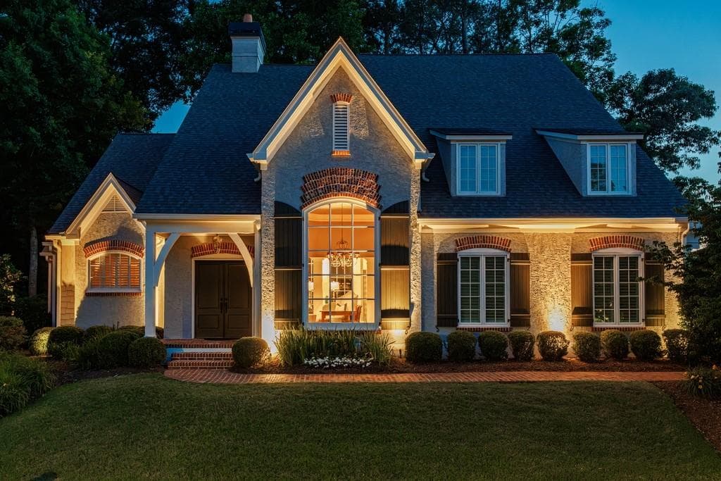 4 bedroom, 3 bathroom, 3,750 sq ft single family residence sold at 110 Windsor Cove, Atlanta, GA 30328