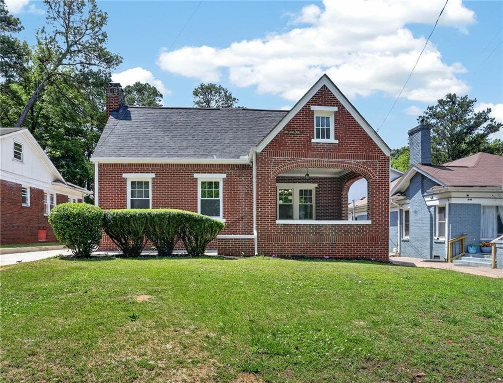 3 bedroom, 2 bathroom, 1,551 sq ft single family residence sold at 1640 Stokes Avenue, Atlanta, GA 30310